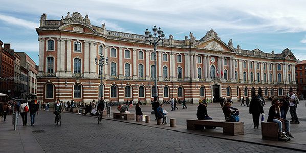 toulouse place capitole hotel ville © Bernieshoot