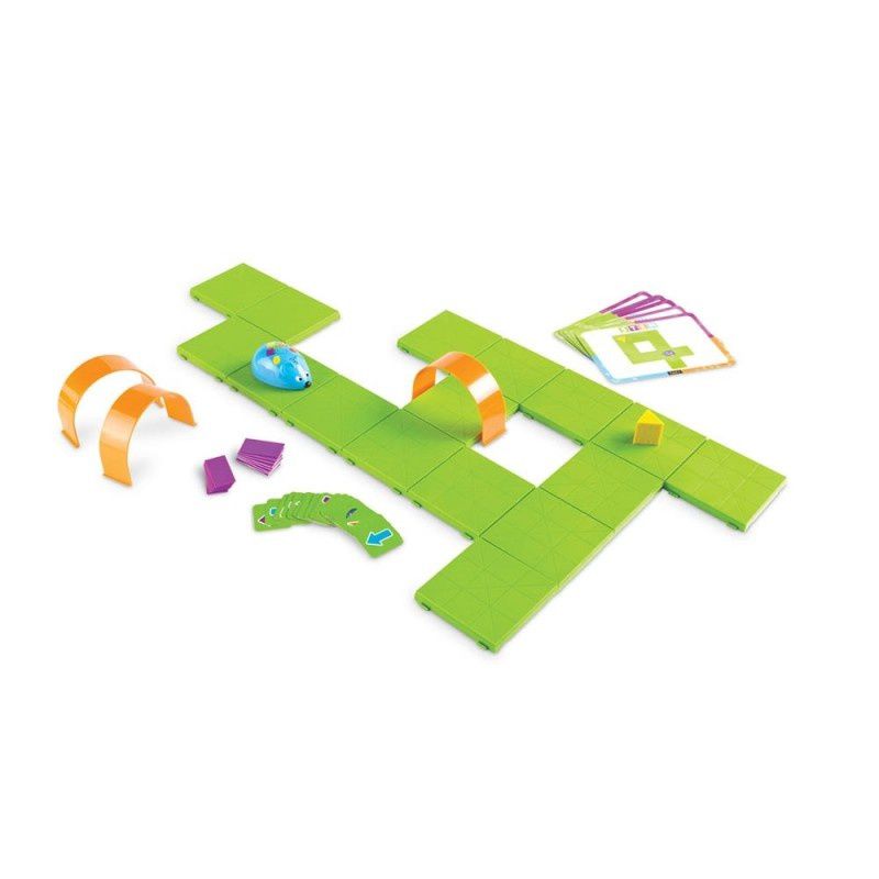 Pour ce jeu, je ferai un billet en janvier pour vous l'expliquer en détail. Mon fils est littéralement fan de ce premier matériel pour s'initier au codage. Je vous en ai parlé sur Instagram.
