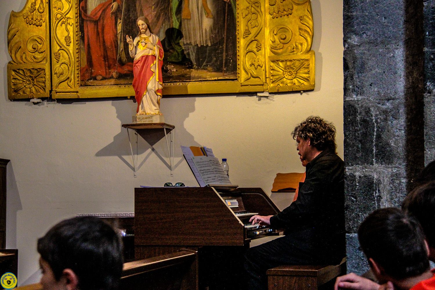 Colmars les Alpes : Fête médiévale sous affluence.