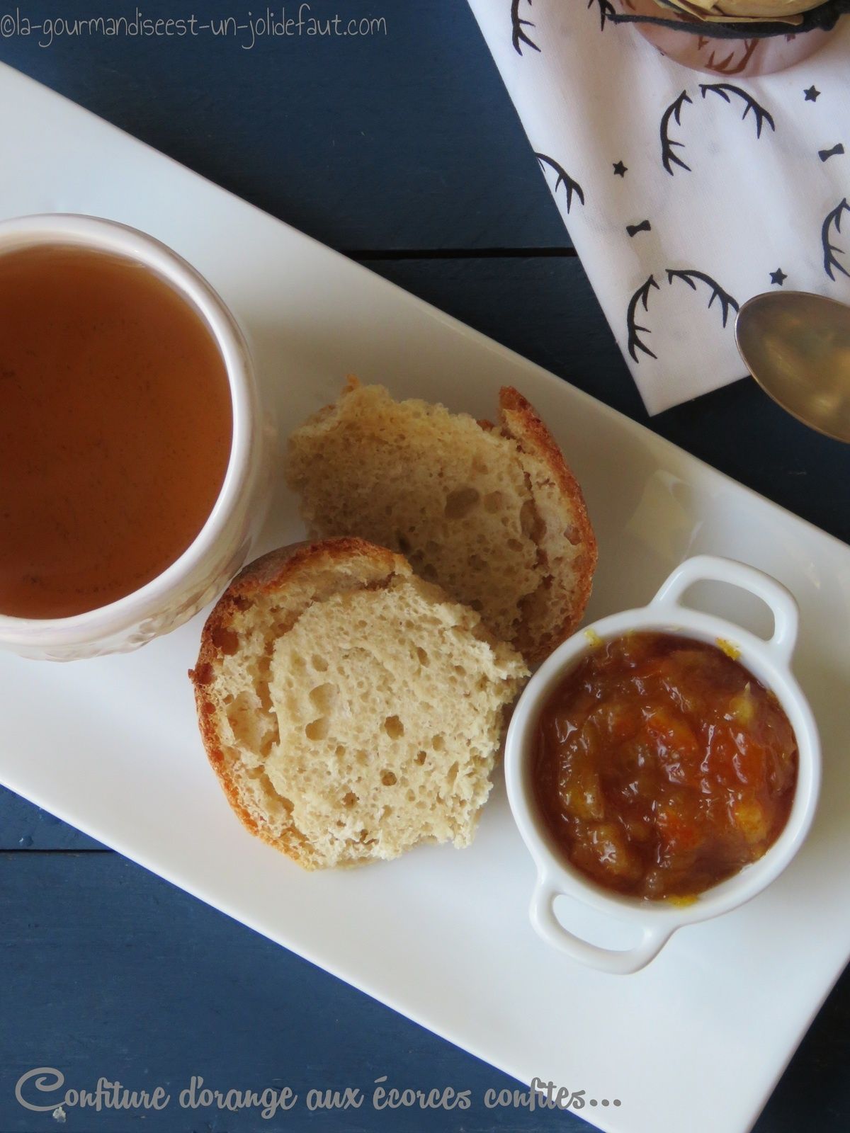 Confiture d'orange aux écorce confites et à la cannelle - La