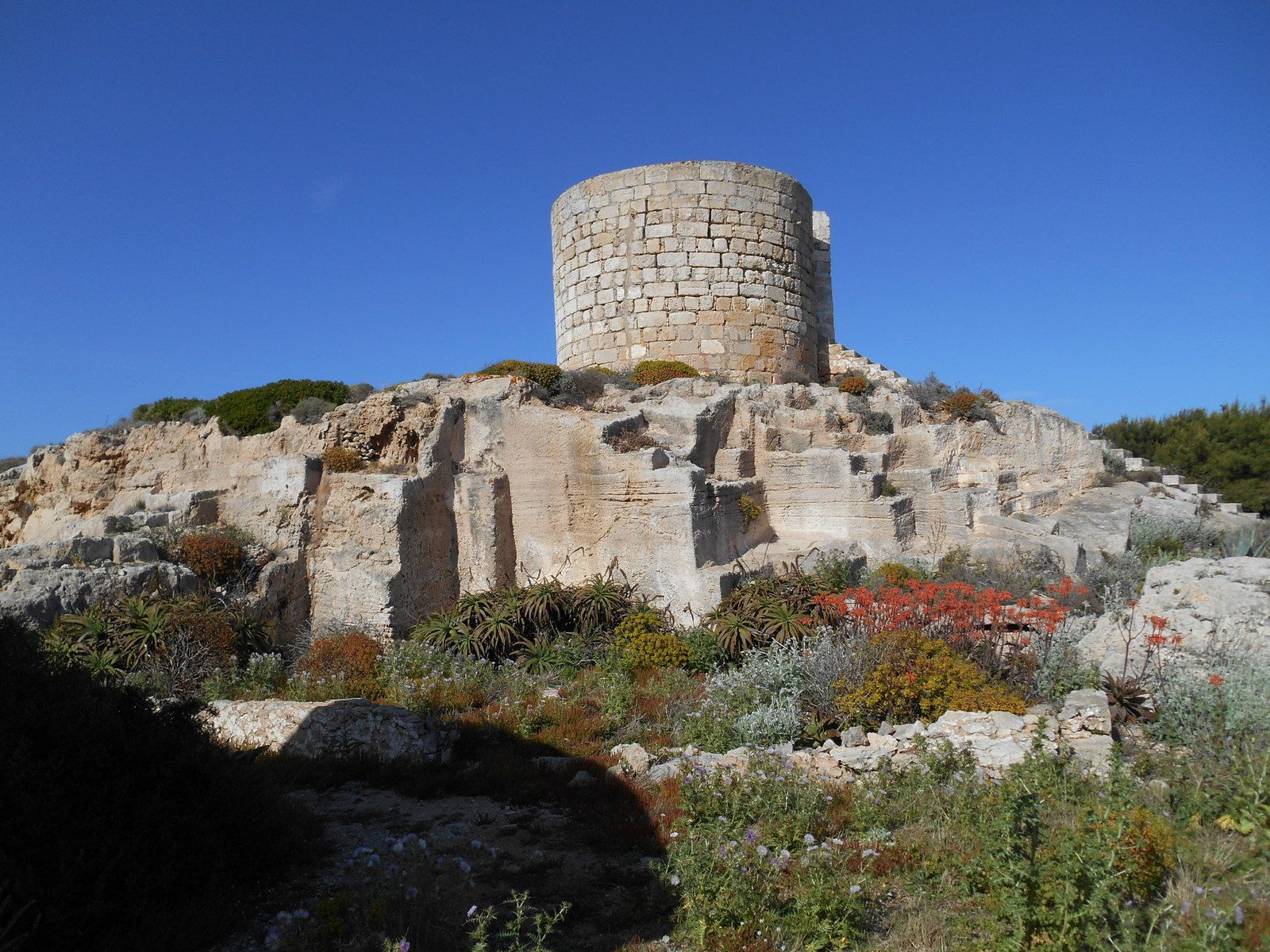 Minorque: la forteresse d'Isabel II, La Mola
