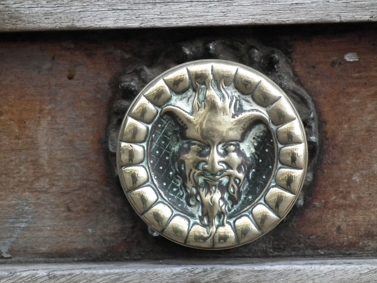 Dans les rues de la ville…2/2