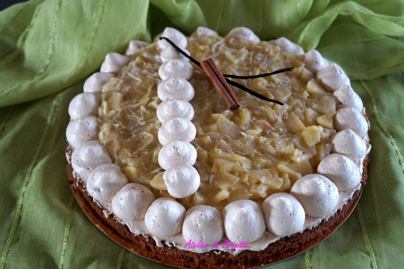 Tarte Aux Pommes Mousse Caramel Beurre Sale Atelier De Brigitte Cuisine Recettes Partages