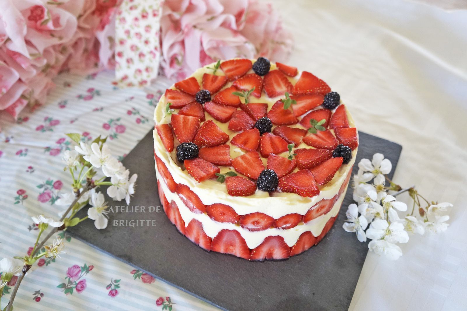 fraises, fraisier, dessert, recette, fruits, confinement, recette du confinement, entremet, crème diplomate