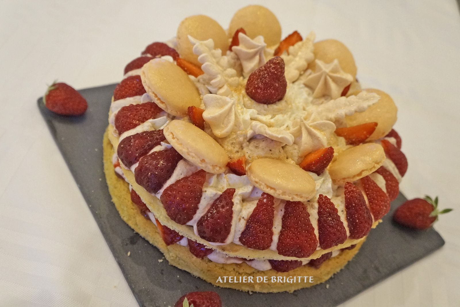 Number cake, fraises, dessert, pâtisserie, mousse de fraises, compotée de fraises,