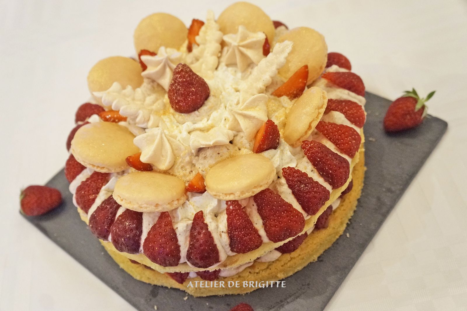 Number cake, fraises, dessert, pâtisserie, mousse de fraises, compotée de fraises,