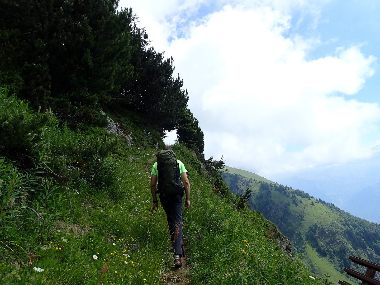 Rocher des Trois Doigts: Traversée des arêtes 1/3