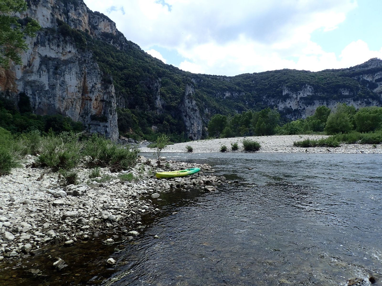 Vallon-Pont-d'Arc : Descente de l'Ardèche en kayak (13km)