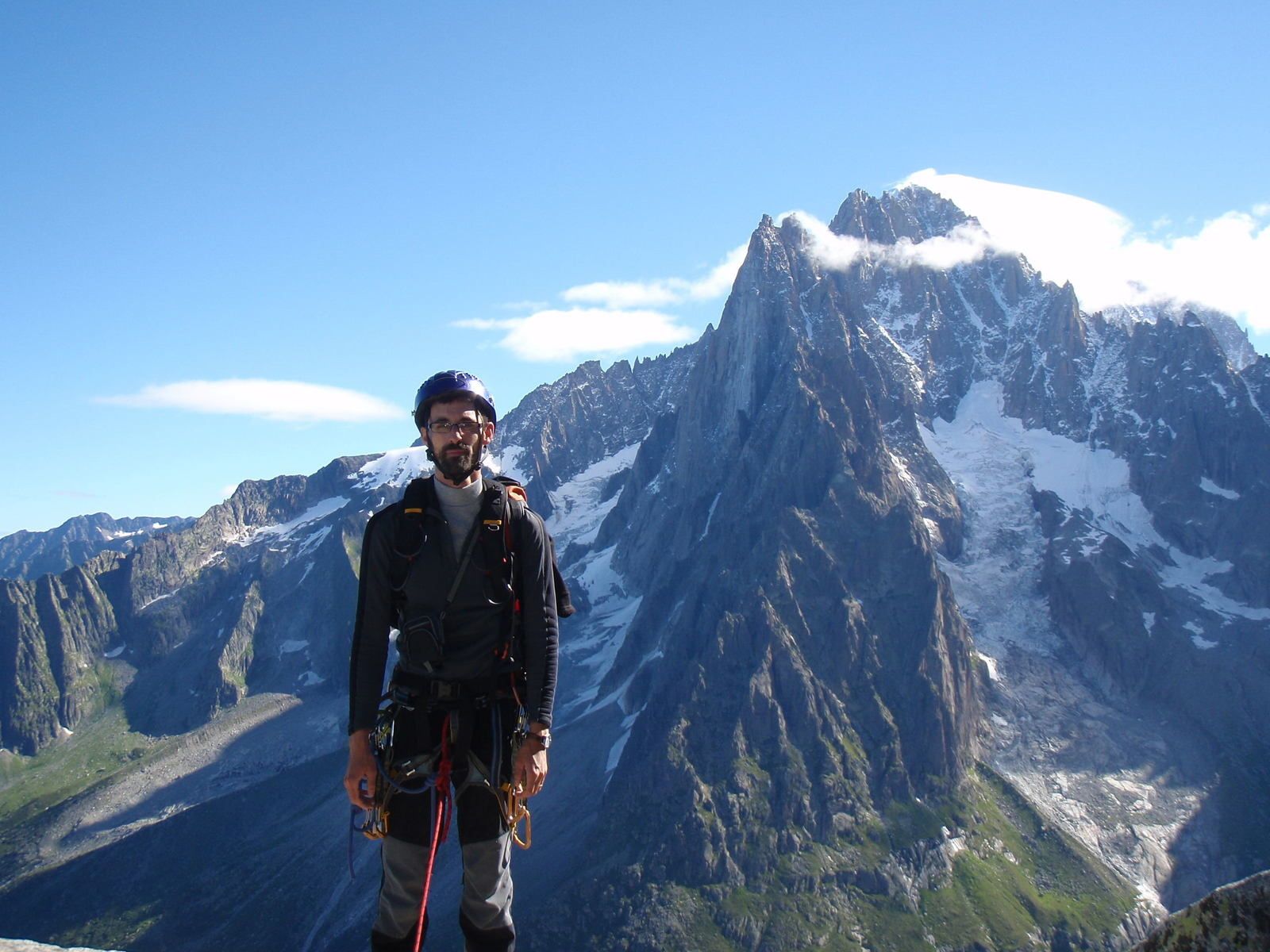 Aiguille de l'M : Arête nord nord-est 1/2