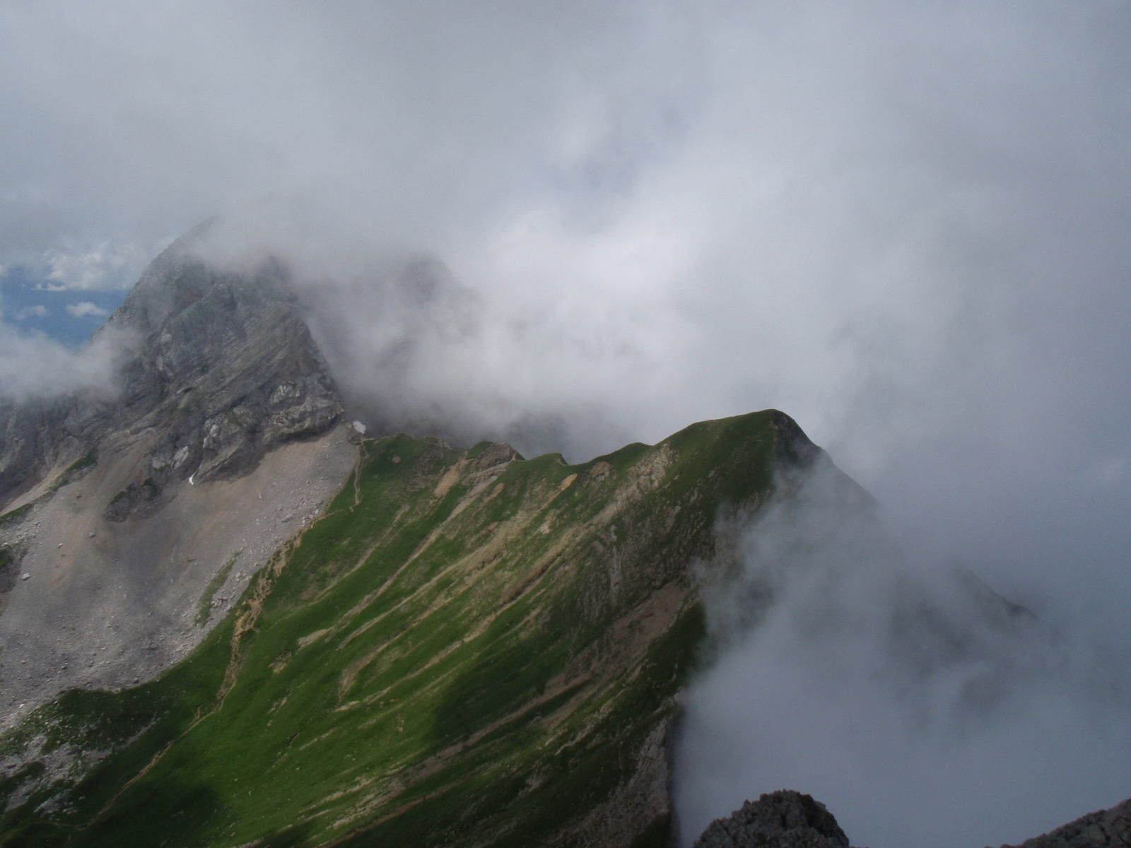 Pointe Blanche: Traversée Bargy &gt; Jallouvre 2/2