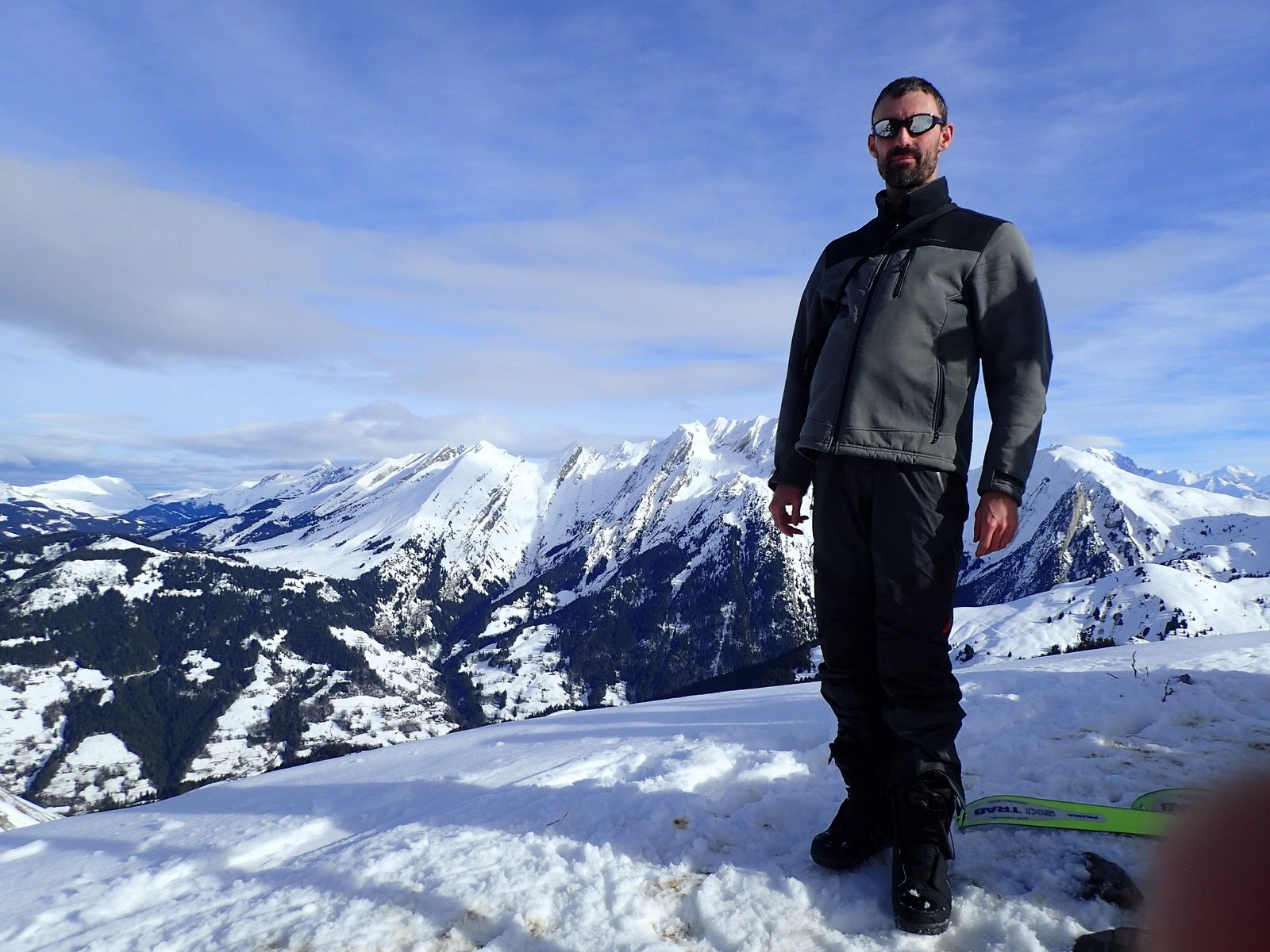 Montagne de Sulens : Depuis Plan Bois + tricotage 2/2