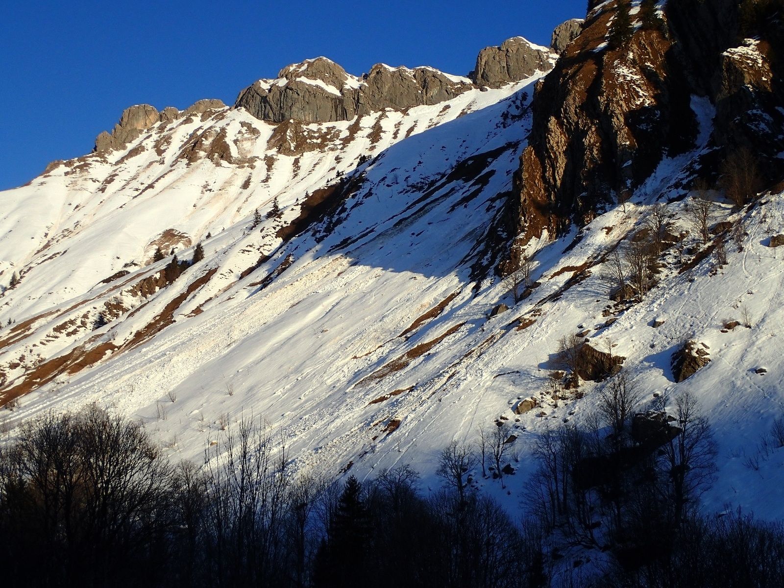 Roc d'Enfer : Face Sud; depuis Bonnavaz 1/2