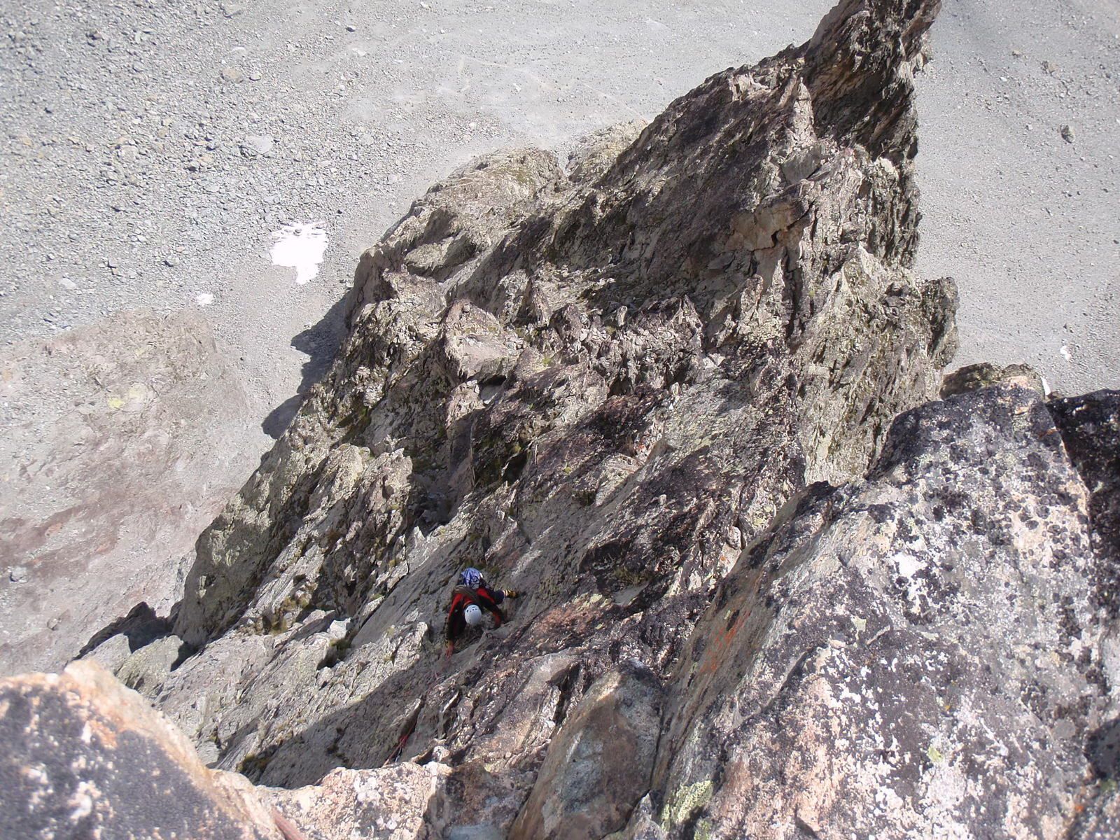 Pointe des Cinéastes : Voie du Vieux piton + traversée des arêtes 2/2