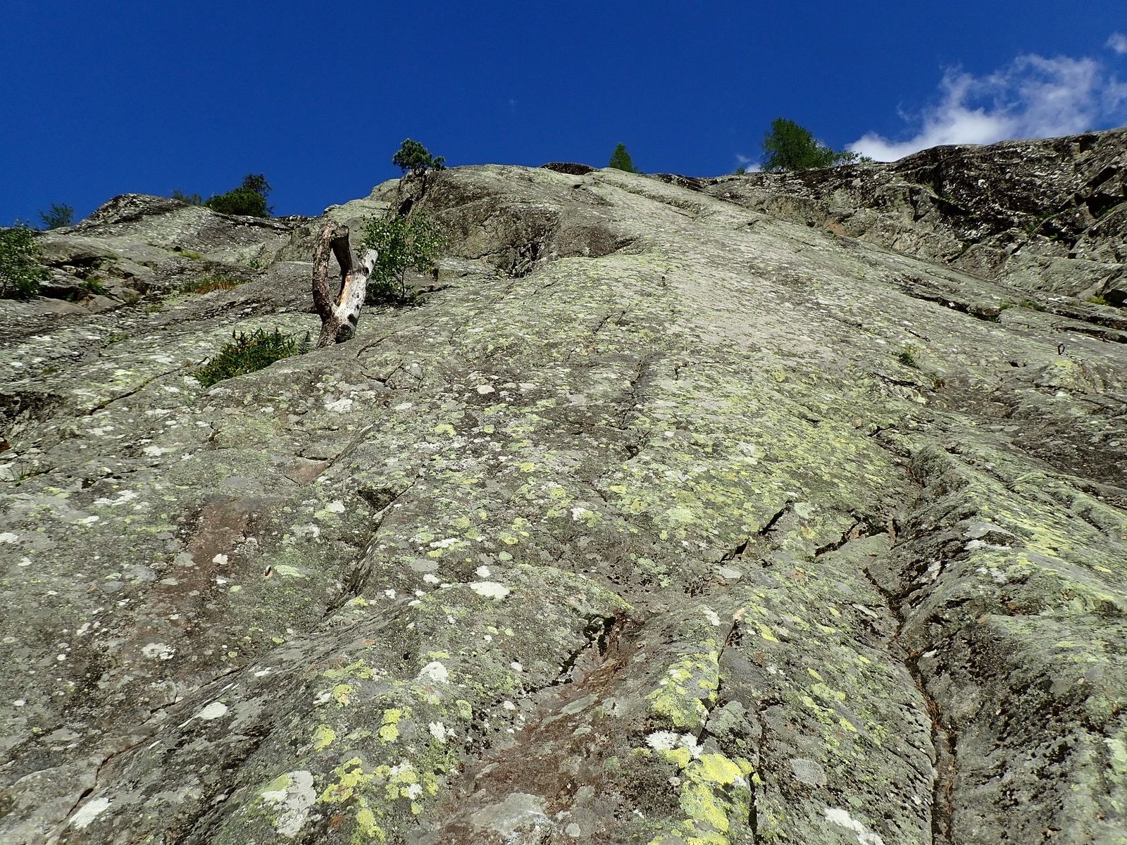 Dalle de Vallorcine : Le Dièdre de la Dernière Flèche