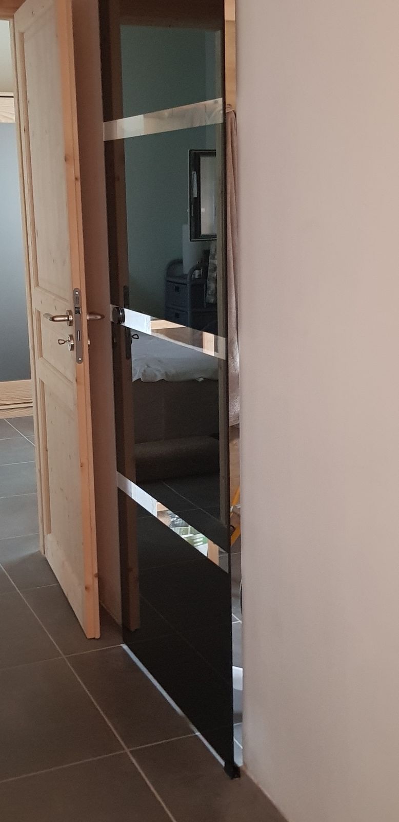 LES CHARPENTIERS ONT FINI LEUR TRAVAIL