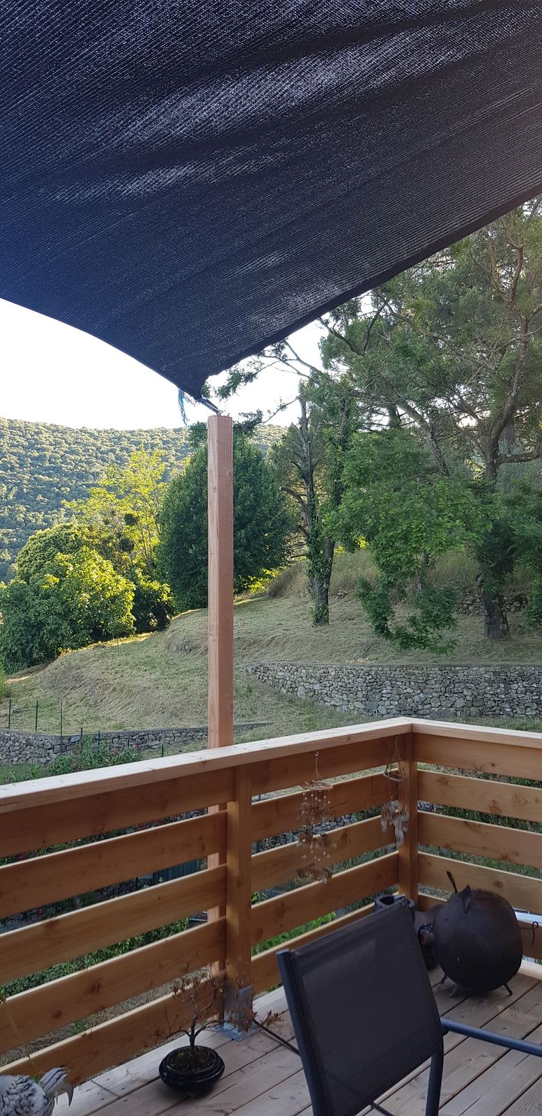 LES CHARPENTIERS ONT FINI LEUR TRAVAIL