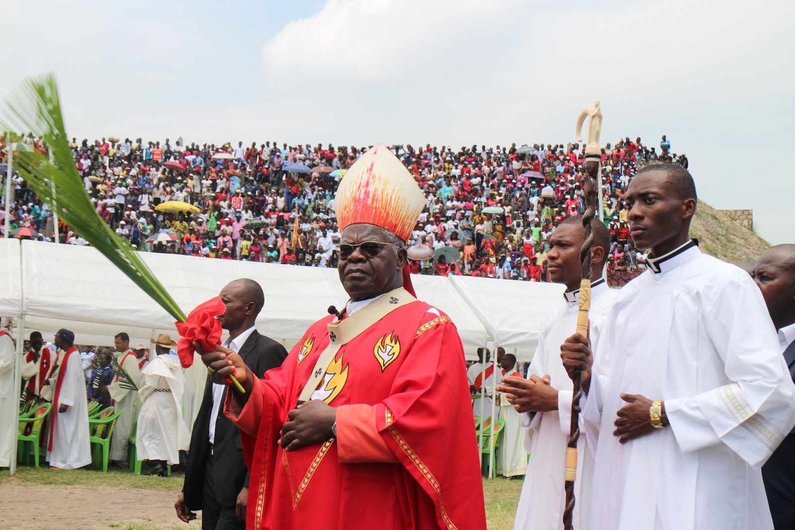 Cardinal-archevêque Laurent Monsengwo  au stade Raphaël