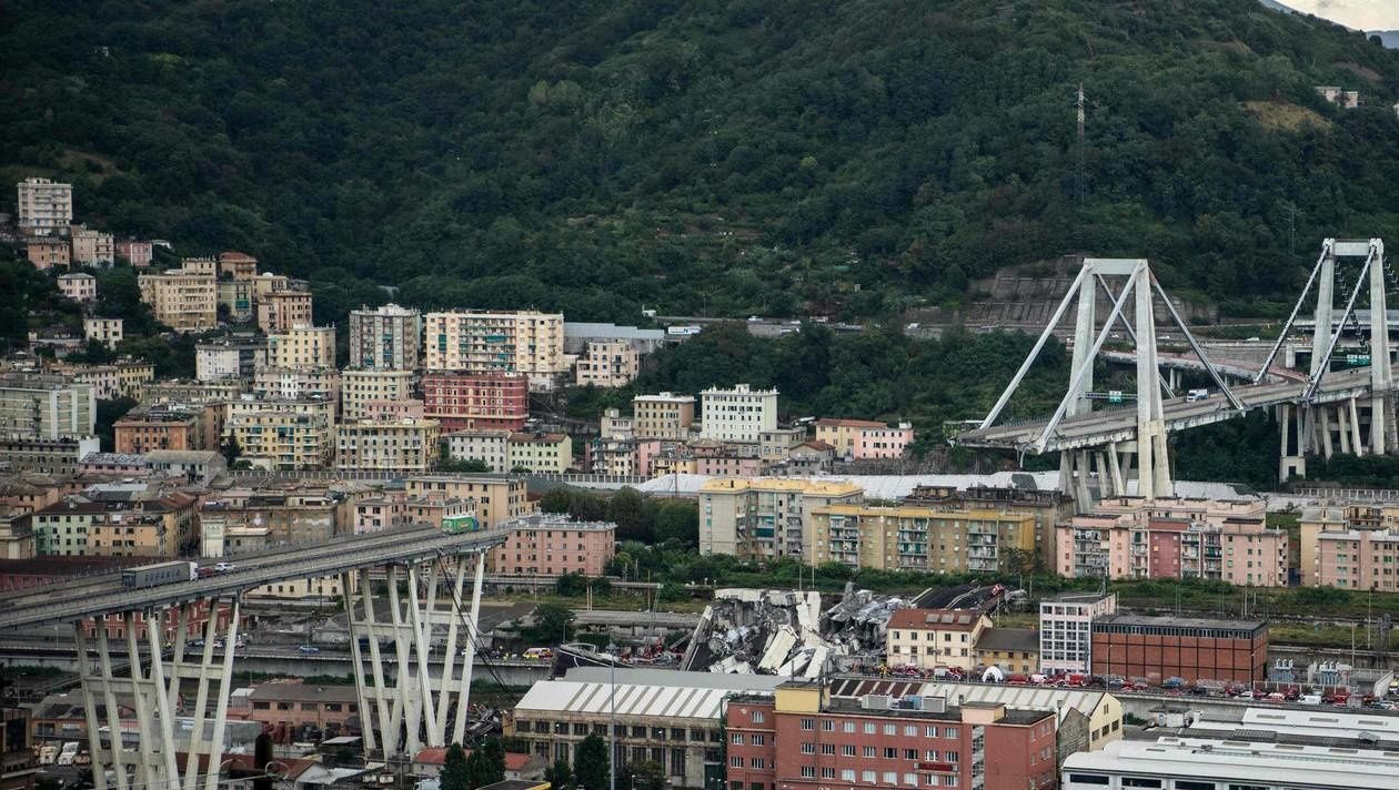 Viaduc s'effondre à Gênes (Italie)