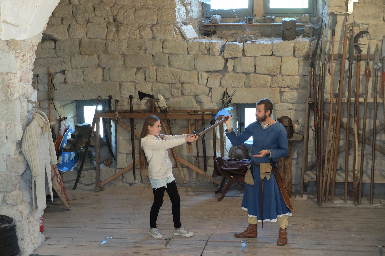 Le Temps des chevaliers : Les Cinquièmes remontent le temps à Largentière