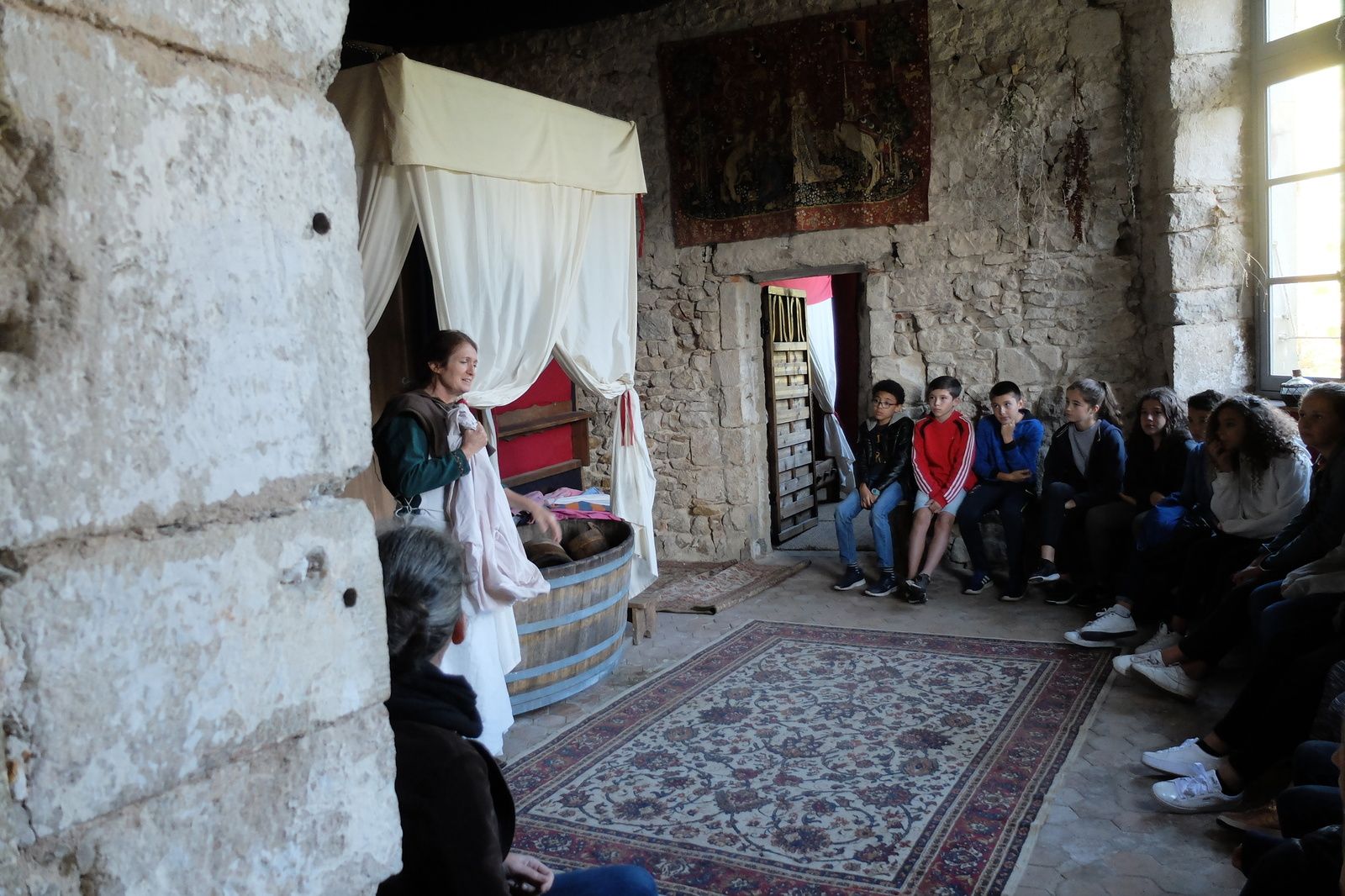 Le Temps des chevaliers : Les Cinquièmes remontent le temps à Largentière