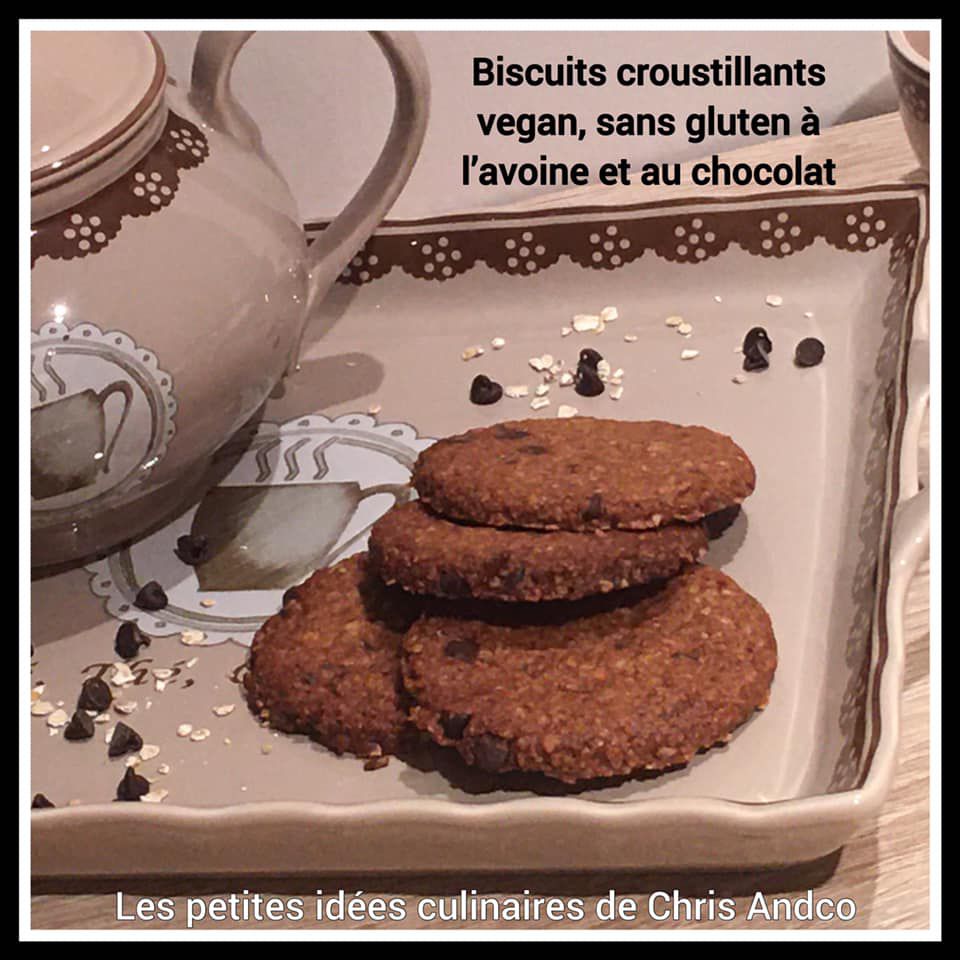 Biscuits croustillants vegan et sans gluten à l'avoine et au chocolat