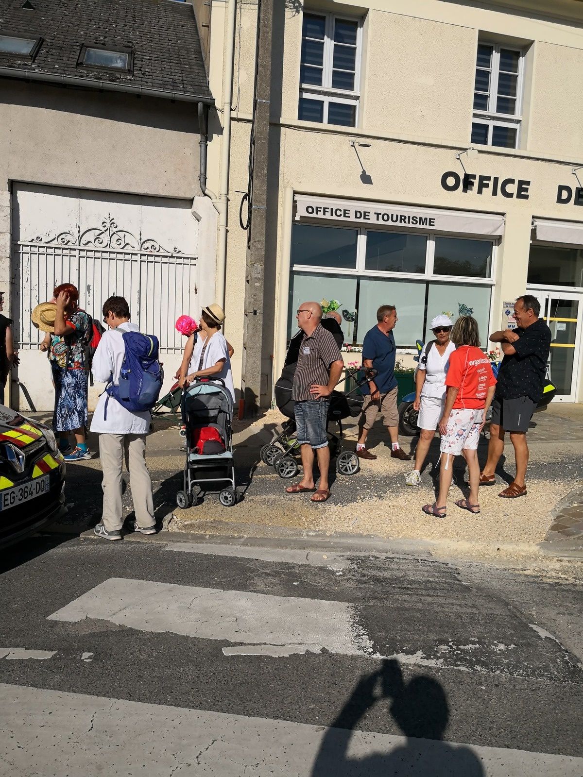 Hôpital : la marche des femmes enceintes est repartie de Mehun pour Bourges