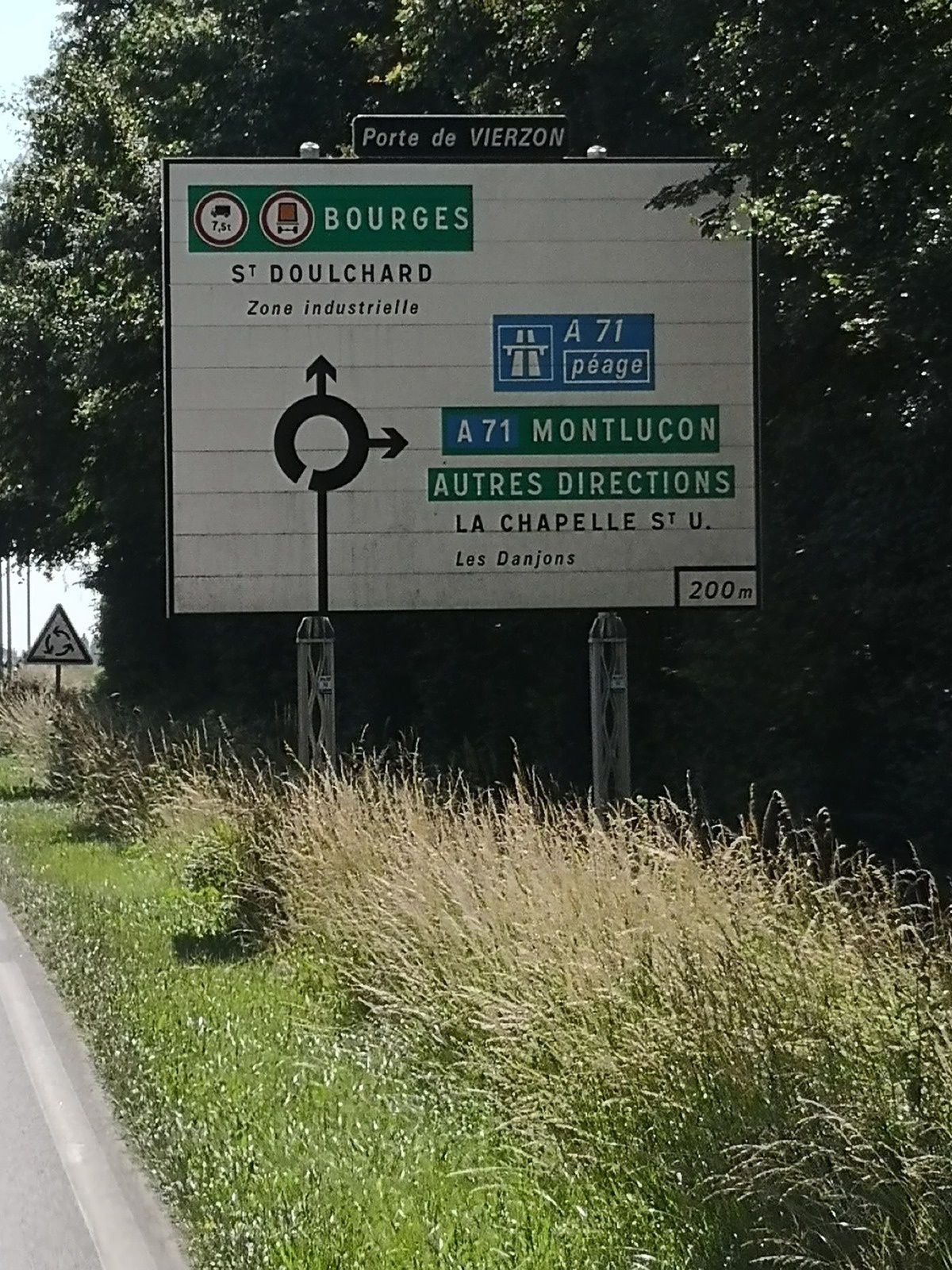 Hôpital : la marche des femmes enceintes est repartie de Mehun pour Bourges