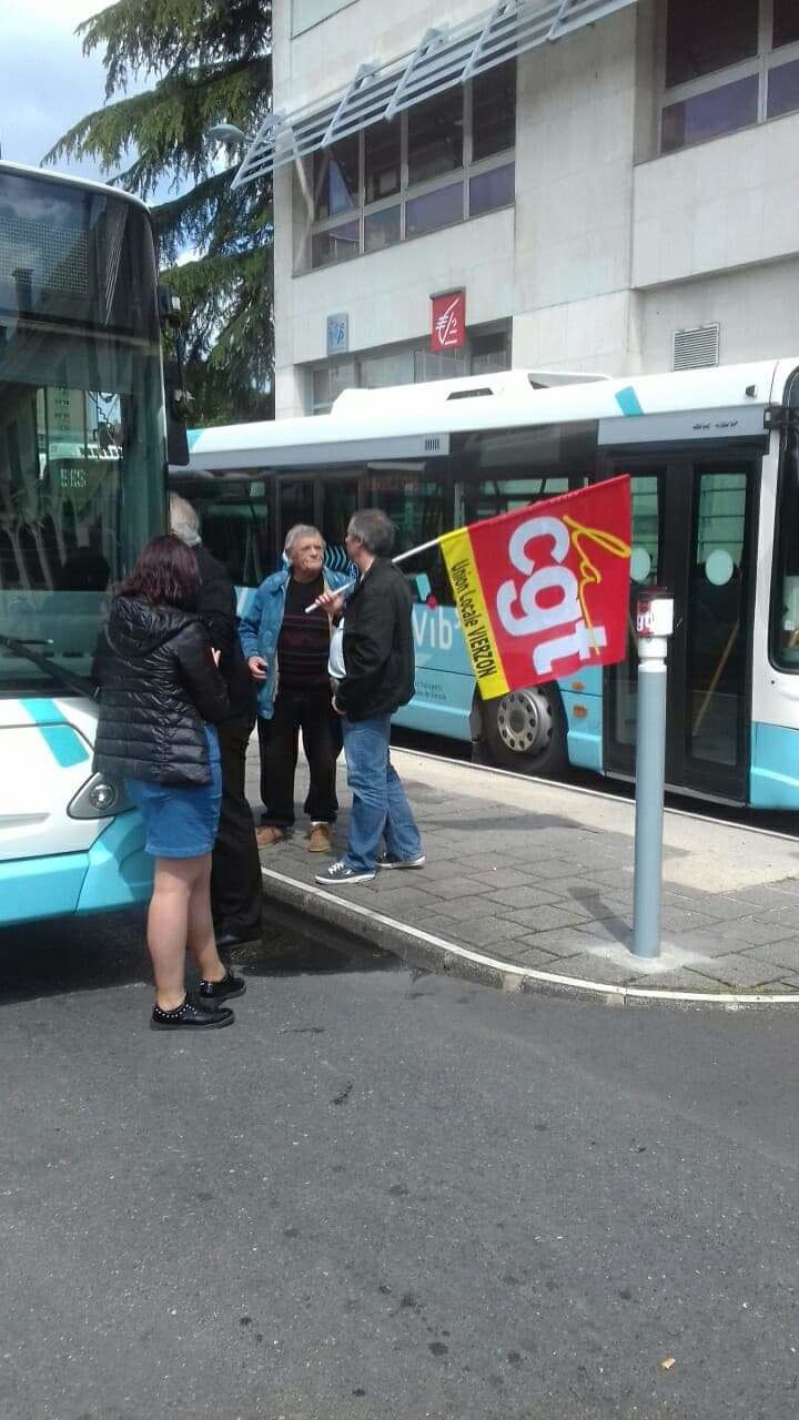 Les grévistes ont bloqué les bus au Forum