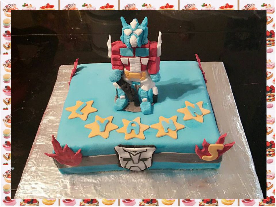 Gateau Transformers Doux Delices De Nat Gateau Transformers Doux Delices De Nat