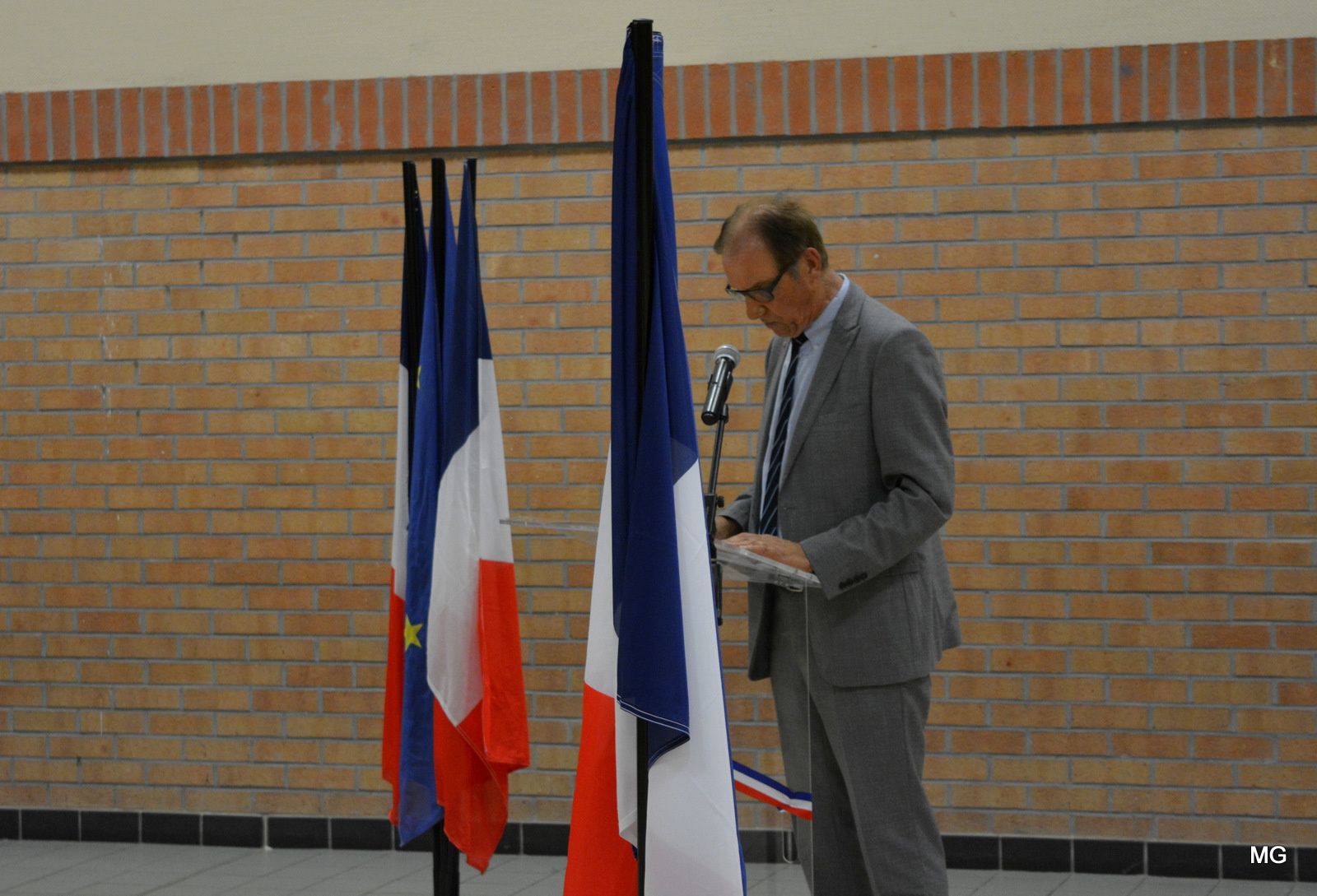 Michel Meurdesoif Recoit La Medaille D Or De La Jeunesse Des Sports Et De L Engagement Associatif Mg L Expression Culturelle