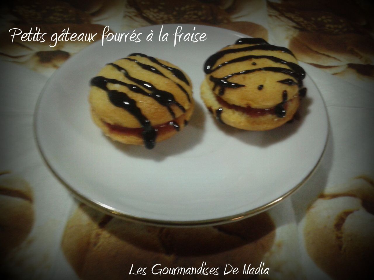 PETITS GÂTEAUX FOURRES A LA FRAISE