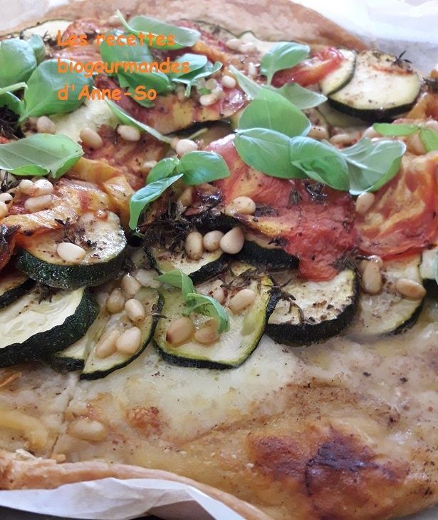 Tarte A La Courgette Mozzarella Tomates Et Pignons De Pin Les