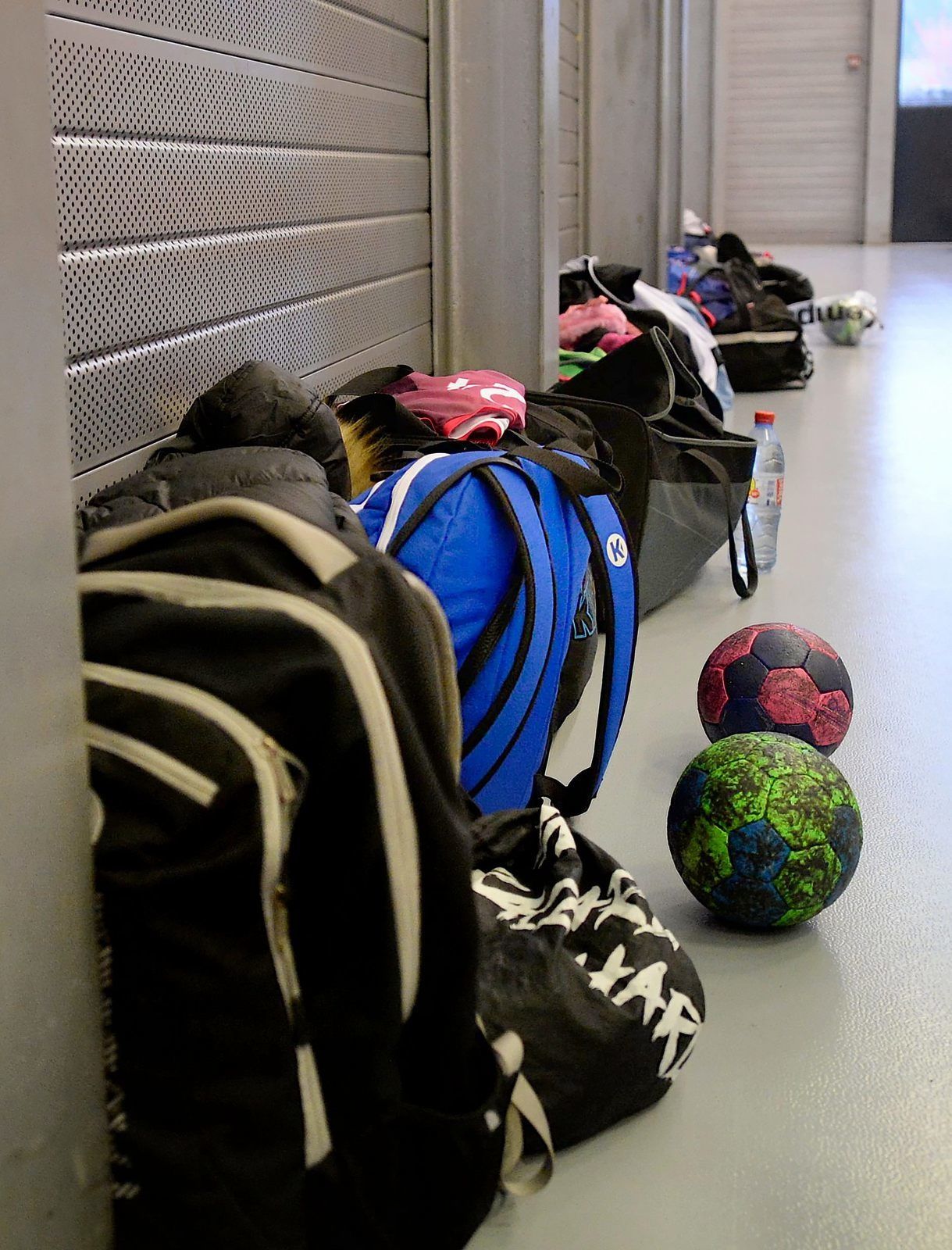 Buvez EVIAN et jouer CONTREX