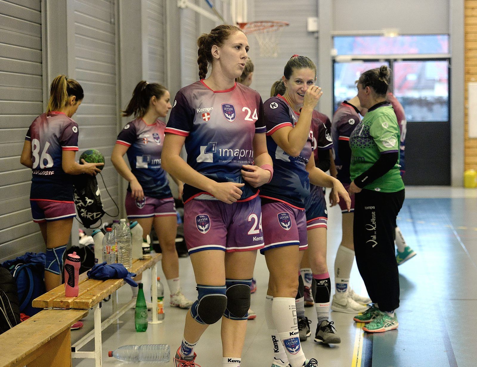 Buvez EVIAN et jouer CONTREX