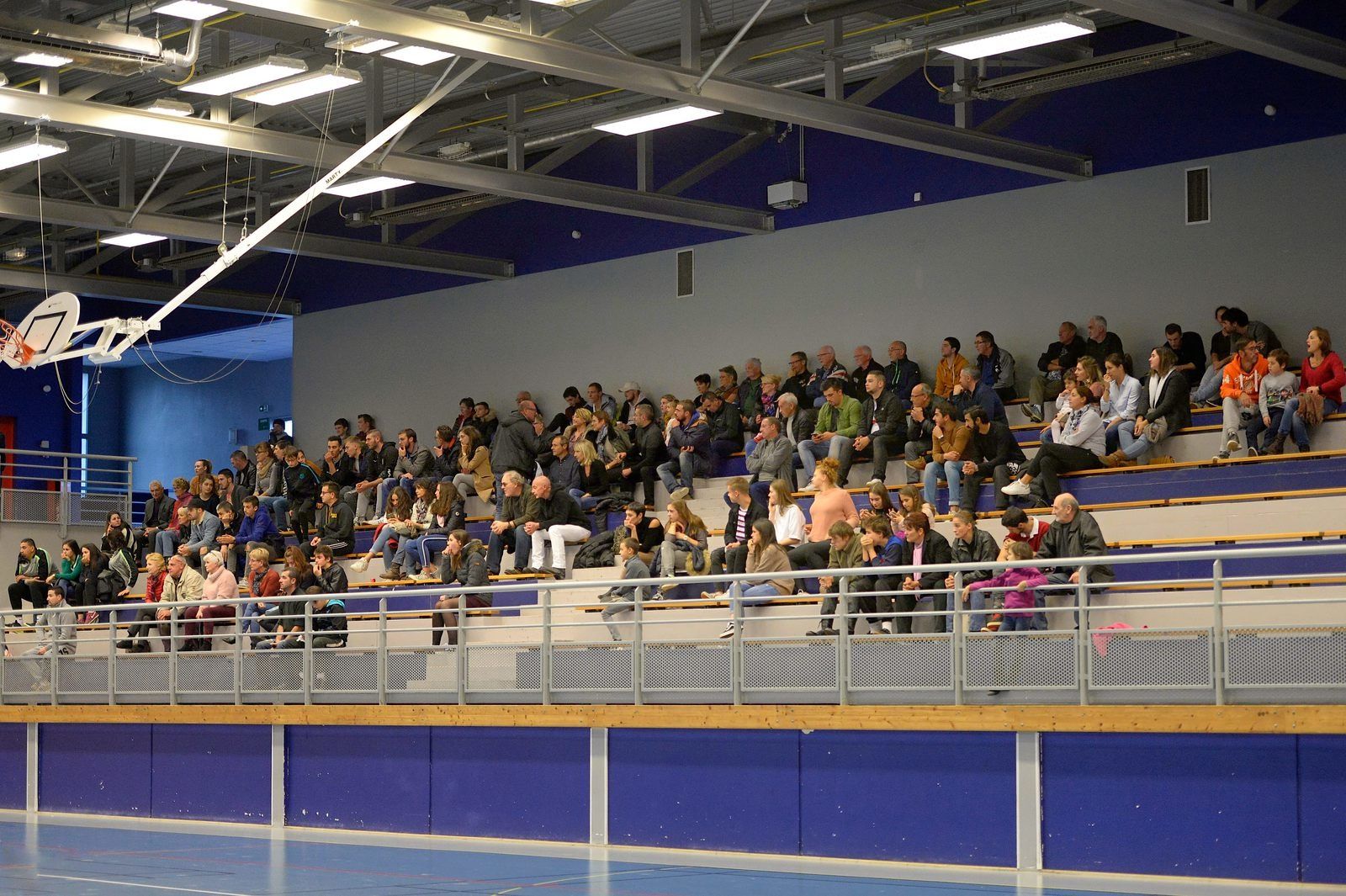 Buvez EVIAN et jouer CONTREX