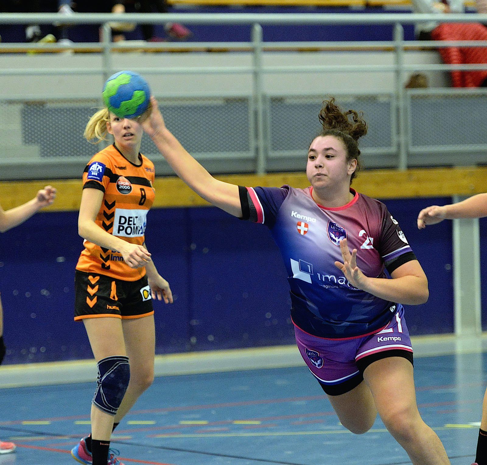 Buvez EVIAN et jouer CONTREX