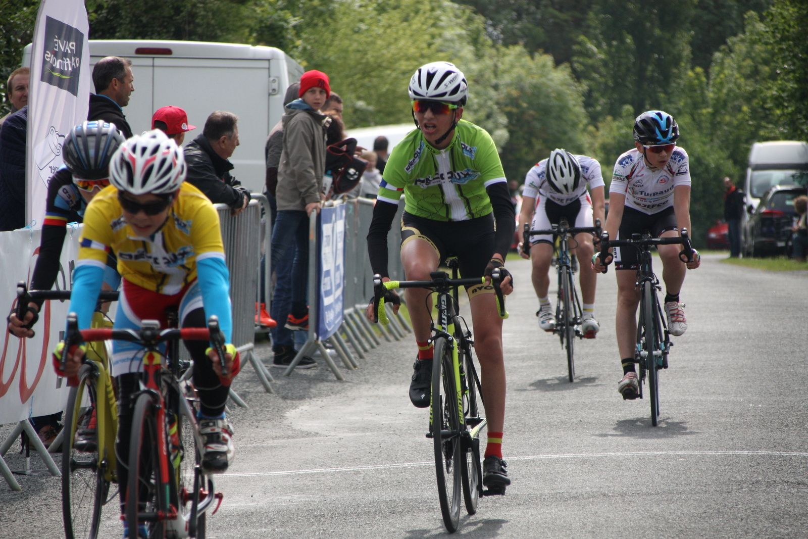 5e Julien BENOIT(VC Charente-Océan), 6e Mathias VERDOUX ZORZOLI(CO La Couronne), 7e Lilian HINTZY(VC Saintes)
