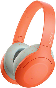 sony-wh-h910n-h.ear-on-3