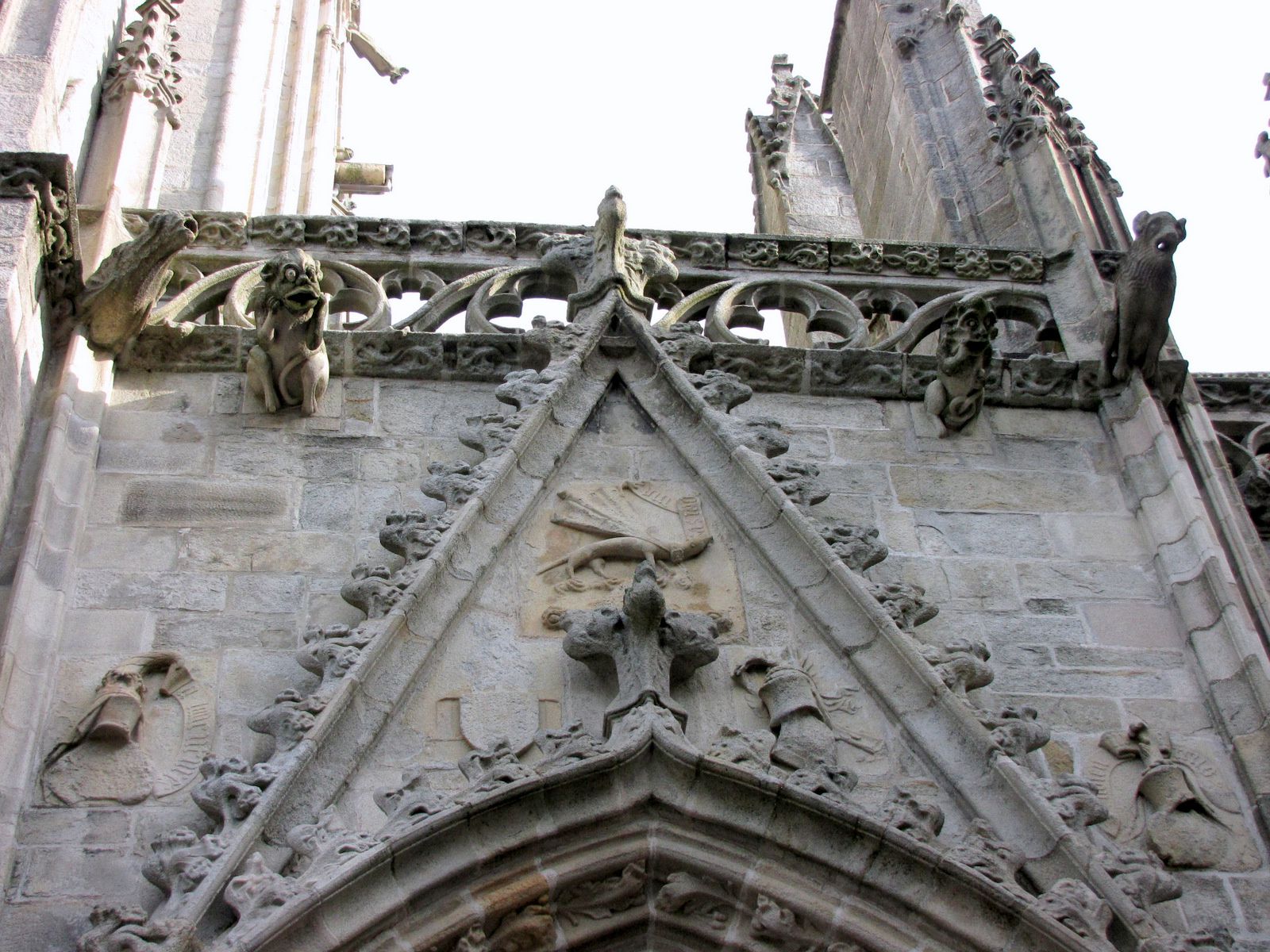 Portail sainte Catherine de la cathédrale de Quimper