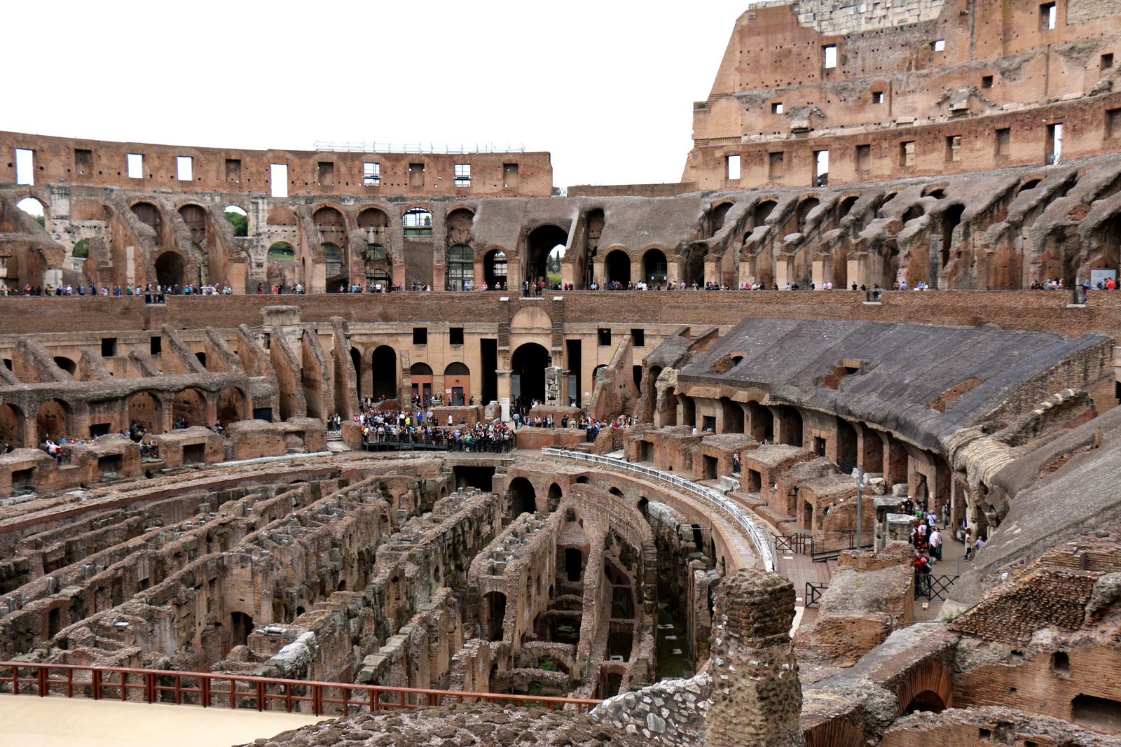 L'intérieur du Colisée de Rome
