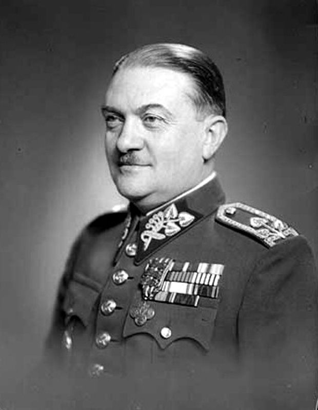 Генералы чехословакии. Австро венгерский генерал 1 мировой. Офицеры австро венгрии. Офицеры австро венгрии. Австро венгрия офицеры 1 мировой.