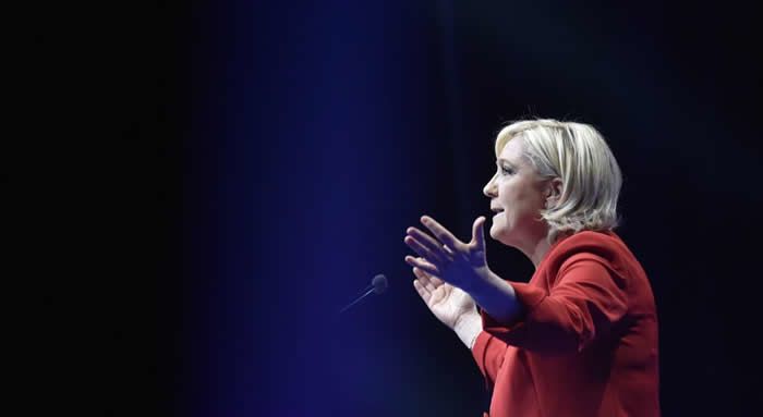 Polémique sur la rafle du Vél' d'Hiv' : une historienne décrypte les propos &quot;graves&quot; de Marine Le Pen