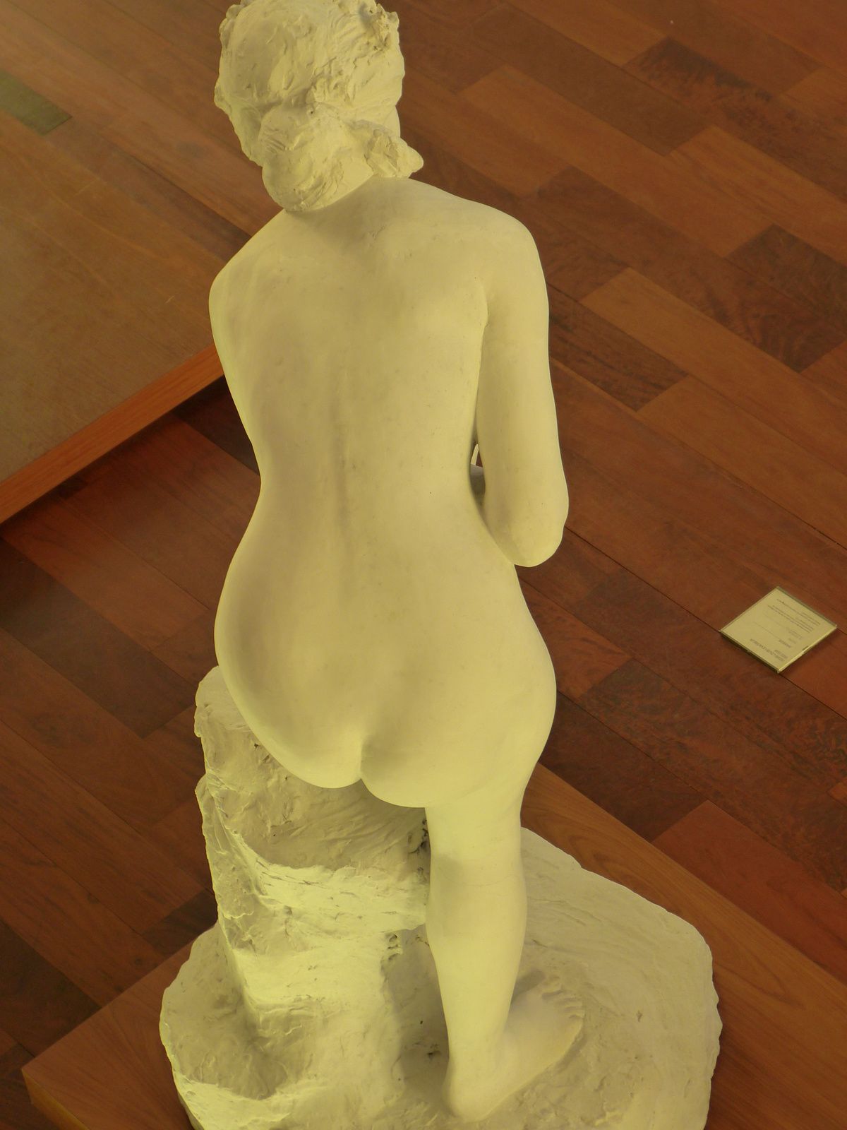 EXTRAORDINAIRE INITIATIVE que d'avoir transformée cette ancienne piscine style art-déco de ROUBAIX en un concentré d'arts sous toutes ses formes....