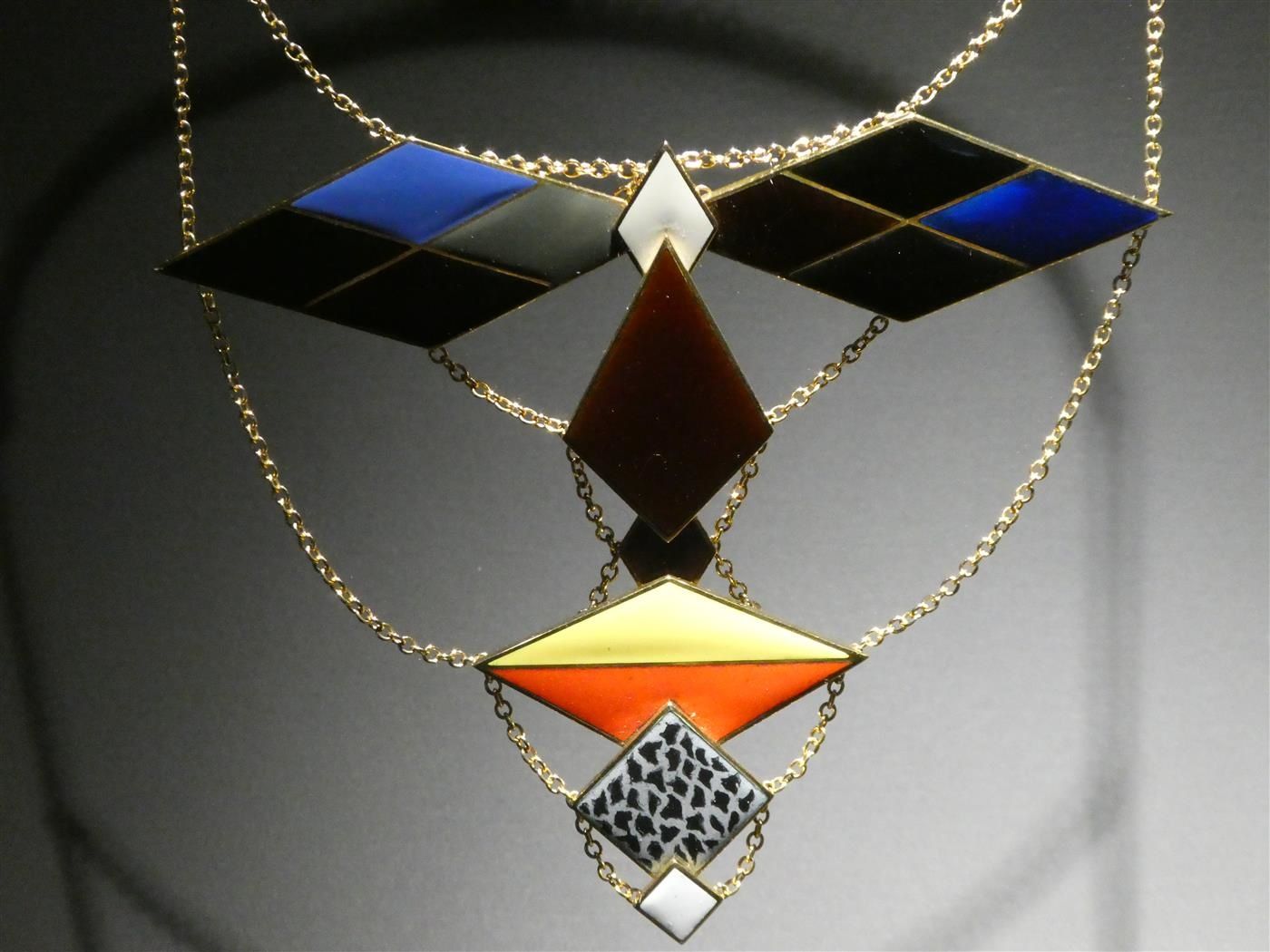 Collection Diane Venet au Musée des Arts Décoratifs à Paris en ce moment...