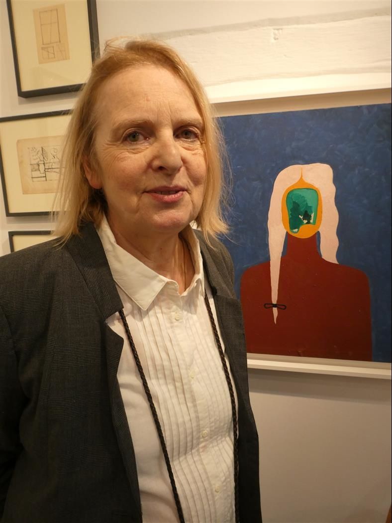 Nous voyons Elisabeth ,sa fille, sur le dernier cliché....à la Galerie CONVERGENCES 22 rue des Coutures St-Gervais 75003 Paris .s