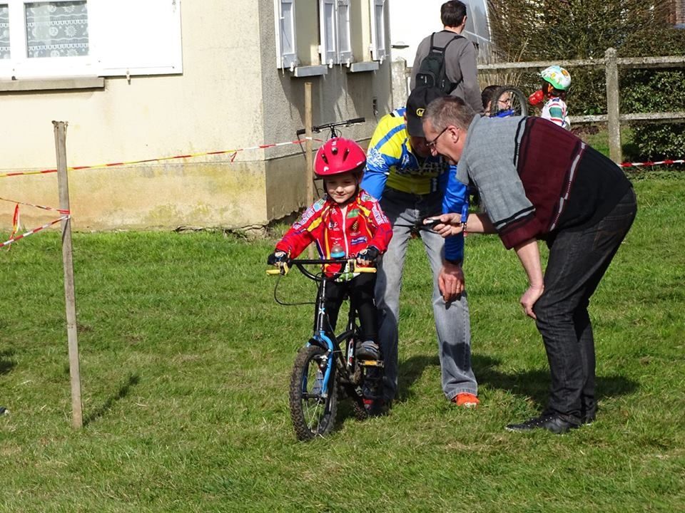 Album photos de la réunion école de cyclisme de La Ferrière sur Risle (27)