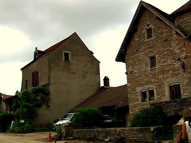 BRANCION, son Château fort  et son église  romane