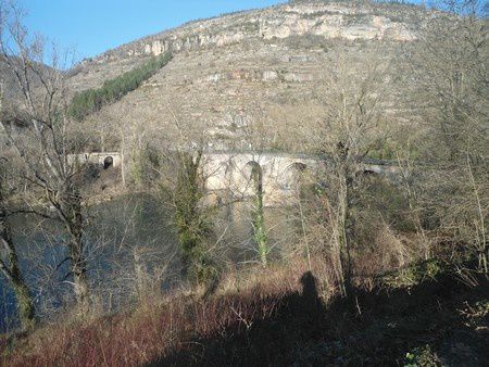 Auriac, Saint Rome de Tarn, 12490, Tarn, faïsses, châteaux, randos, village, troglodyte, pont