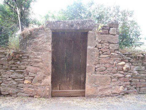 Briols, Montlaur, 12400, Sud'Aveyron, Rougier de Camares, église, sauvetage,village