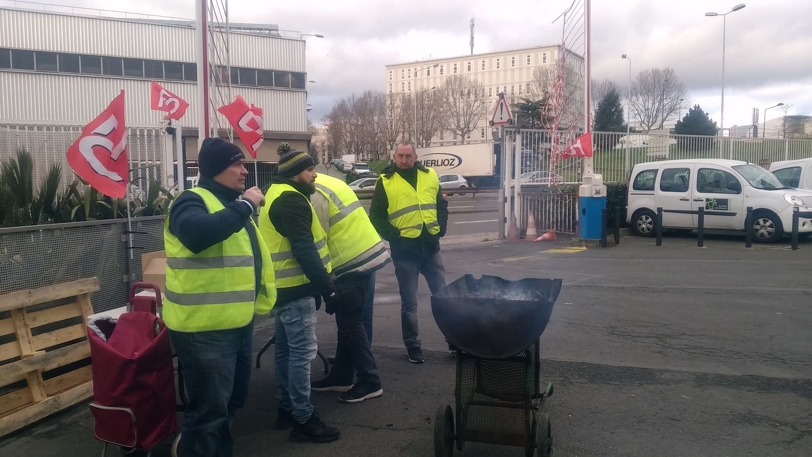 Grève des chauffeurs de bus de la Ville depuis mercredi - Philippe Caro